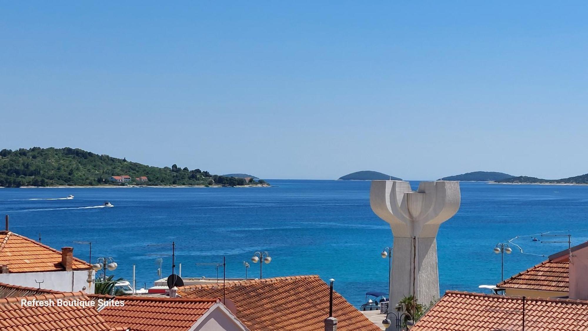 Refresh Boutique Suites - Central Point Vodice Room photo